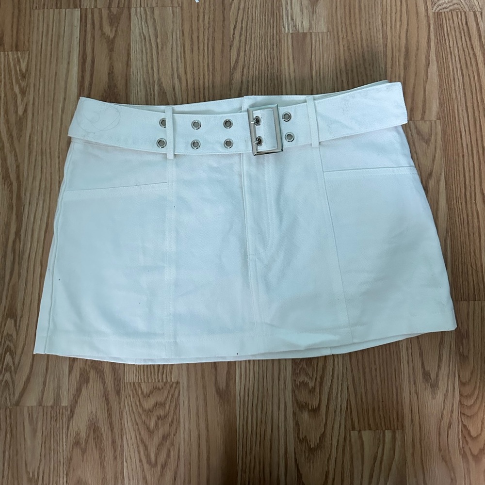 White belted skirt